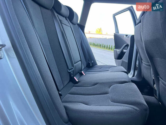 Сірий Фольксваген Пассат, об'ємом двигуна 1.97 л та пробігом 245 тис. км за 5999 $, фото 26 на Automoto.ua