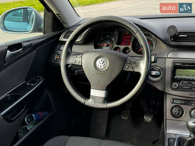 Сірий Фольксваген Пассат, об'ємом двигуна 1.9 л та пробігом 250 тис. км за 5350 $, фото 21 на Automoto.ua