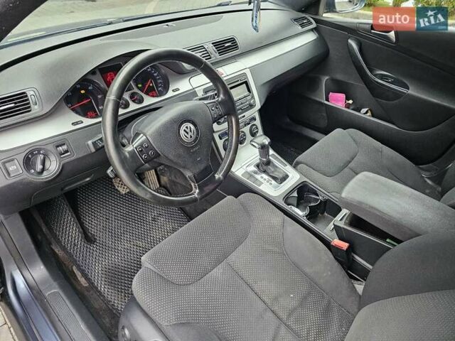 Серый Фольксваген Пассат, объемом двигателя 1.97 л и пробегом 302 тыс. км за 4950 $, фото 52 на Automoto.ua