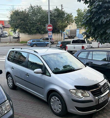 Сірий Фольксваген Пассат, об'ємом двигуна 1.8 л та пробігом 199 тис. км за 7500 $, фото 2 на Automoto.ua