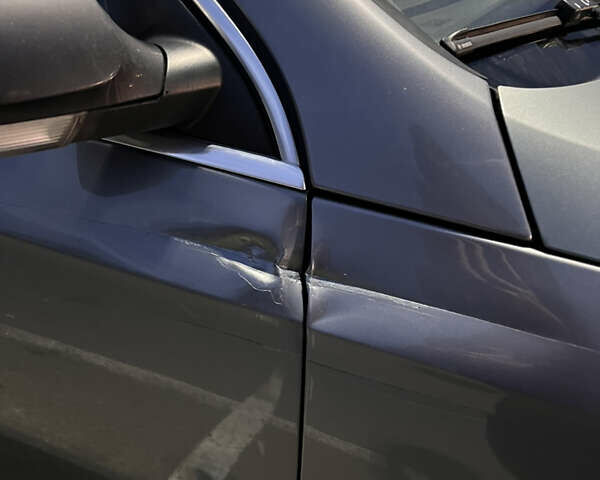 Серый Фольксваген Пассат, объемом двигателя 2 л и пробегом 430 тыс. км за 4999 $, фото 12 на Automoto.ua