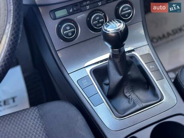 Серый Фольксваген Пассат, объемом двигателя 1.4 л и пробегом 306 тыс. км за 4800 $, фото 57 на Automoto.ua