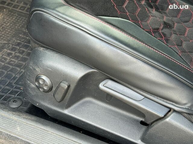 Серый Фольксваген Пассат, объемом двигателя 1.8 л и пробегом 292 тыс. км за 8740 $, фото 13 на Automoto.ua