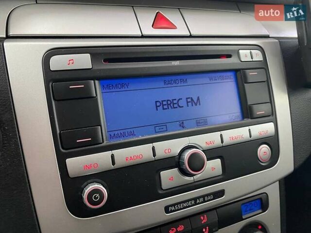 Сірий Фольксваген Пассат, об'ємом двигуна 1.8 л та пробігом 198 тис. км за 7490 $, фото 28 на Automoto.ua