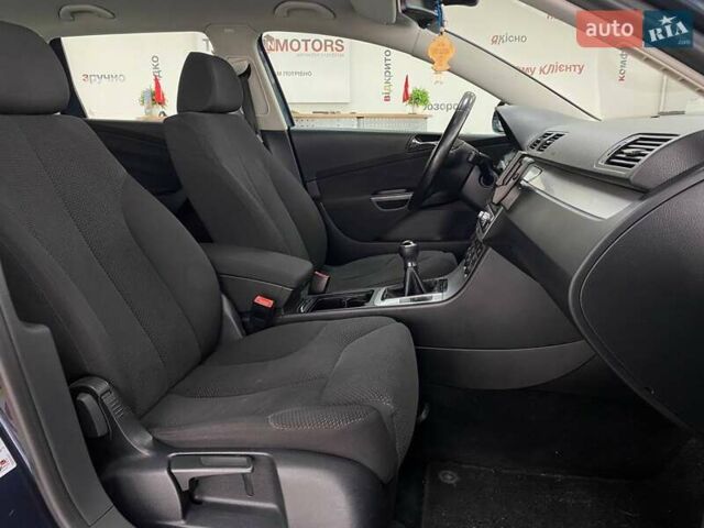 Сірий Фольксваген Пассат, об'ємом двигуна 1.8 л та пробігом 198 тис. км за 7490 $, фото 33 на Automoto.ua