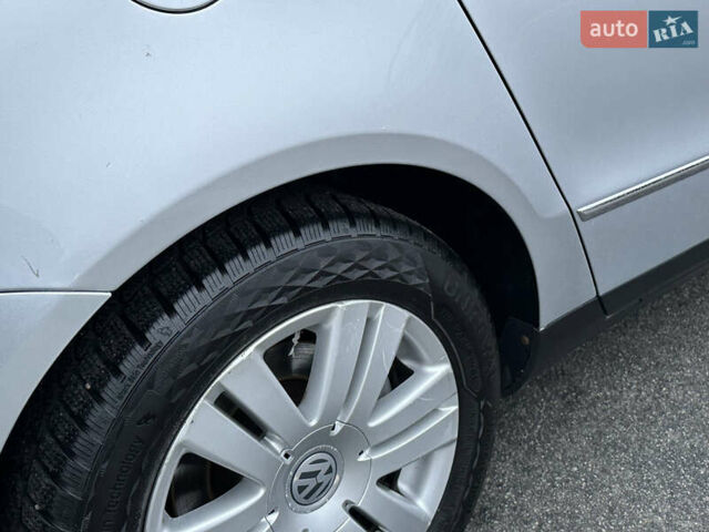 Серый Фольксваген Пассат, объемом двигателя 1.8 л и пробегом 227 тыс. км за 7450 $, фото 16 на Automoto.ua