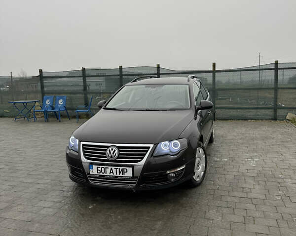 Сірий Фольксваген Пассат, об'ємом двигуна 1.97 л та пробігом 400 тис. км за 6685 $, фото 1 на Automoto.ua