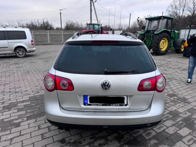 Серый Фольксваген Пассат, объемом двигателя 1.6 л и пробегом 261 тыс. км за 2299 $, фото 5 на Automoto.ua