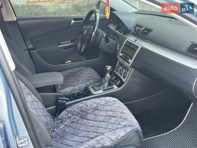 Серый Фольксваген Пассат, объемом двигателя 1.97 л и пробегом 358 тыс. км за 5500 $, фото 6 на Automoto.ua