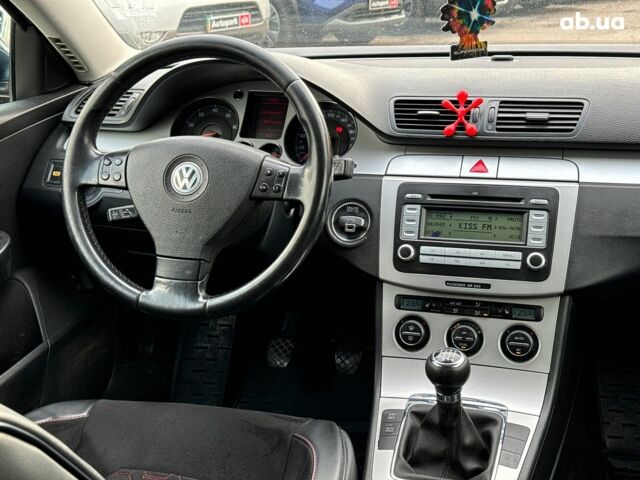 Серый Фольксваген Пассат, объемом двигателя 1.8 л и пробегом 292 тыс. км за 8740 $, фото 23 на Automoto.ua
