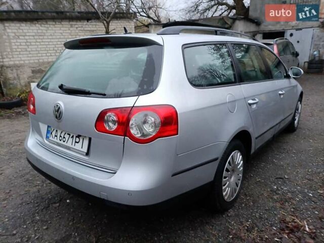 Серый Фольксваген Пассат, объемом двигателя 1.97 л и пробегом 187 тыс. км за 5700 $, фото 2 на Automoto.ua