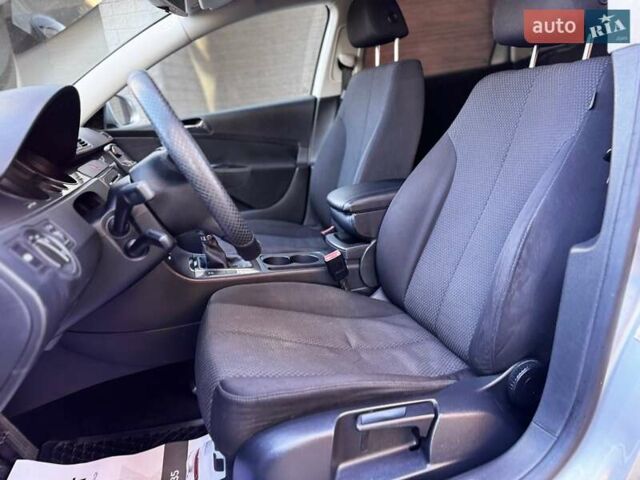 Сірий Фольксваген Пассат, об'ємом двигуна 1.4 л та пробігом 306 тис. км за 4900 $, фото 47 на Automoto.ua