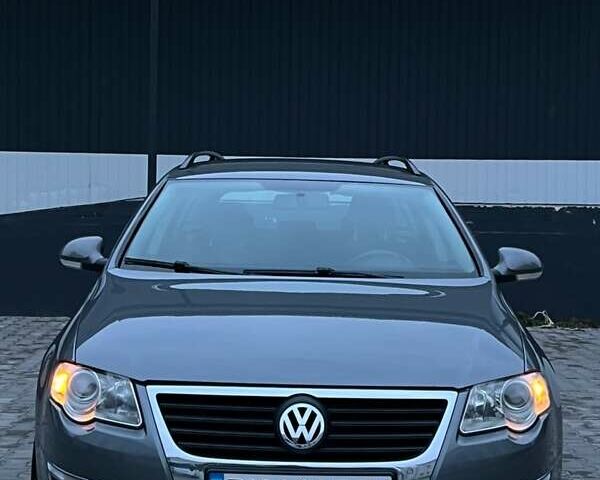 Сірий Фольксваген Пассат, об'ємом двигуна 1.8 л та пробігом 298 тис. км за 5999 $, фото 1 на Automoto.ua