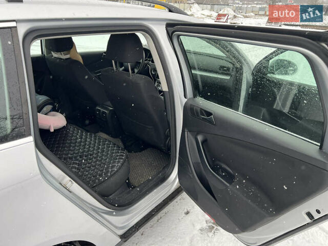 Серый Фольксваген Пассат, объемом двигателя 1.97 л и пробегом 322 тыс. км за 7100 $, фото 12 на Automoto.ua