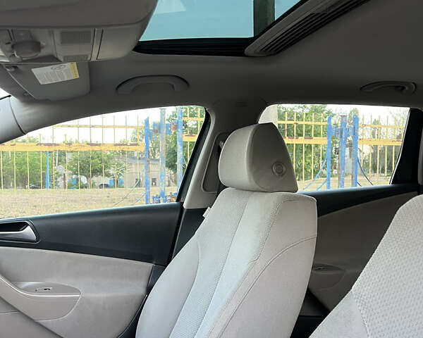 Серый Фольксваген Пассат, объемом двигателя 1.4 л и пробегом 256 тыс. км за 6800 $, фото 12 на Automoto.ua