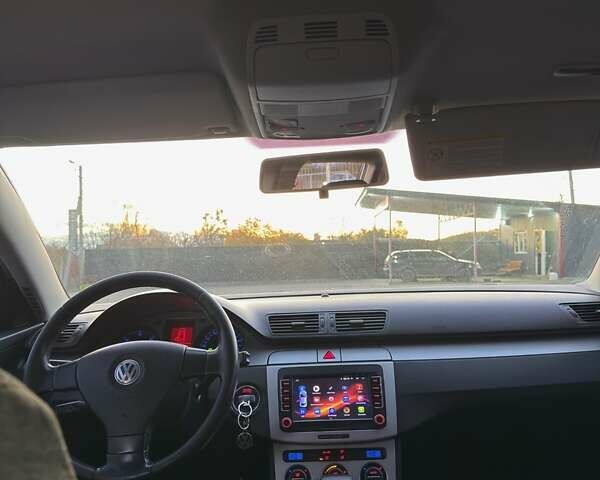 Фольксваген Пассат 2008 в Глубокой на Automoto.ua Серый Фольксваген Пассат, объемом двигателя 1.97 л и пробегом 385 тыс. км за 5999 $, фото 25 на Automoto.ua
