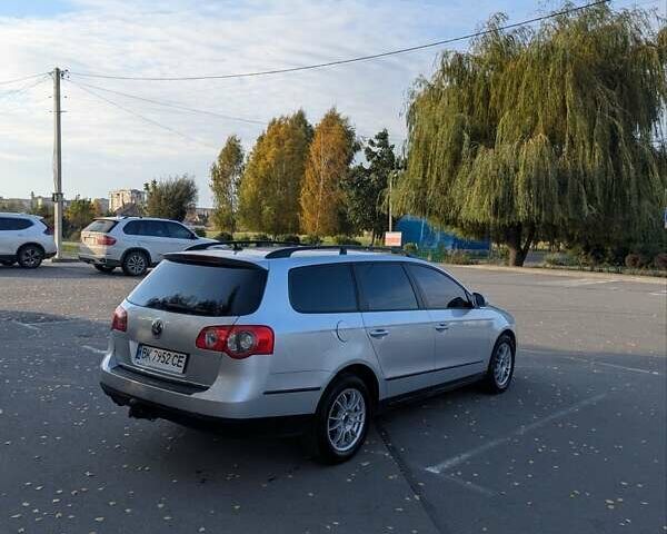 Фольксваген Пассат 2008 в Здолбунове на Automoto.ua Серый Фольксваген Пассат, объемом двигателя 2 л и пробегом 400 тыс. км за 5899 $, фото 7 на Automoto.ua