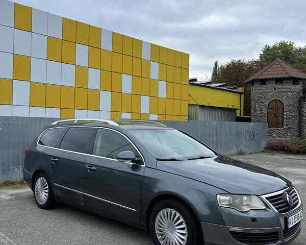 Серый Фольксваген Пассат, объемом двигателя 1.97 л и пробегом 300 тыс. км за 5000 $, фото 1 на Automoto.ua