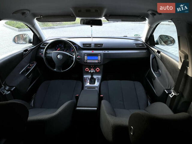 Сірий Фольксваген Пассат, об'ємом двигуна 2 л та пробігом 295 тис. км за 6999 $, фото 34 на Automoto.ua