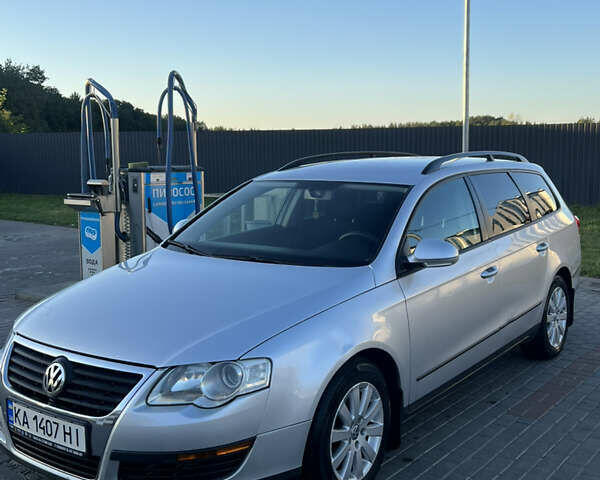 Серый Фольксваген Пассат, объемом двигателя 1.4 л и пробегом 226 тыс. км за 5000 $, фото 1 на Automoto.ua