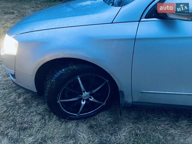 Сірий Фольксваген Пассат, об'ємом двигуна 2 л та пробігом 289 тис. км за 7142 $, фото 9 на Automoto.ua