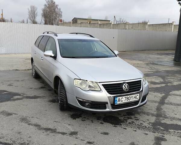 Серый Фольксваген Пассат, объемом двигателя 1.97 л и пробегом 222 тыс. км за 5400 $, фото 1 на Automoto.ua