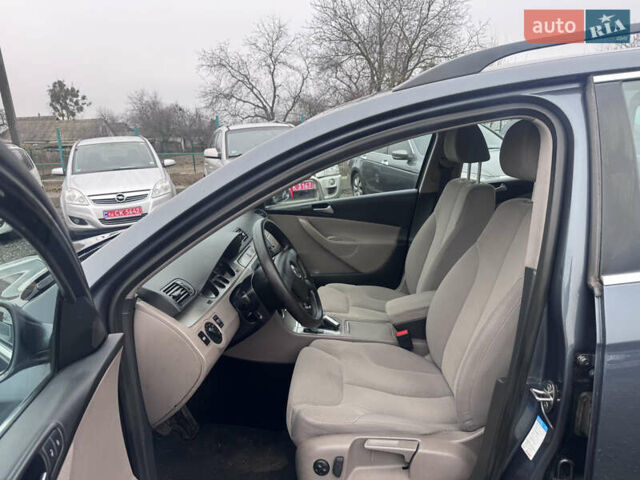 Серый Фольксваген Пассат, объемом двигателя 1.6 л и пробегом 243 тыс. км за 6450 $, фото 30 на Automoto.ua