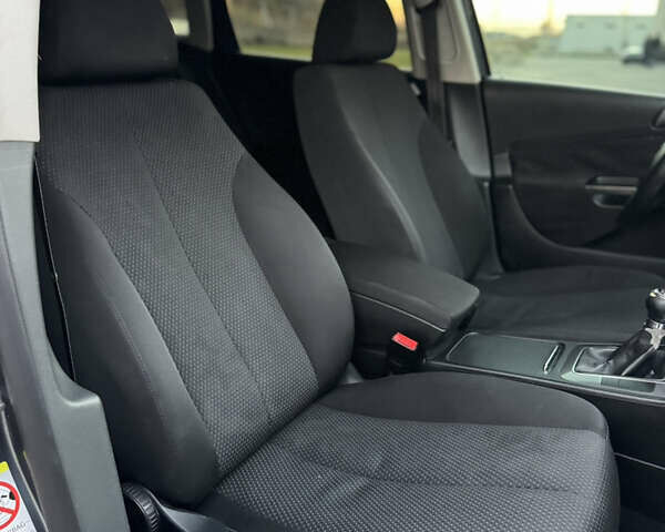 Сірий Фольксваген Пассат, об'ємом двигуна 1.97 л та пробігом 377 тис. км за 6500 $, фото 29 на Automoto.ua