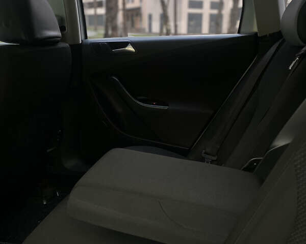 Сірий Фольксваген Пассат, об'ємом двигуна 1.97 л та пробігом 300 тис. км за 5700 $, фото 10 на Automoto.ua