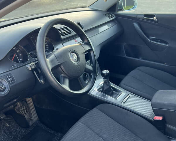 Серый Фольксваген Пассат, объемом двигателя 1.4 л и пробегом 226 тыс. км за 5000 $, фото 5 на Automoto.ua