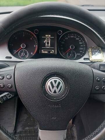 Серый Фольксваген Пассат, объемом двигателя 2 л и пробегом 290 тыс. км за 5700 $, фото 6 на Automoto.ua