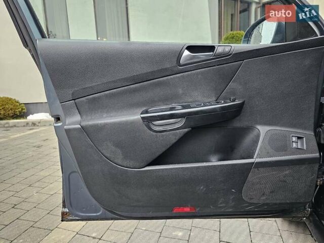 Серый Фольксваген Пассат, объемом двигателя 1.97 л и пробегом 305 тыс. км за 4599 $, фото 26 на Automoto.ua
