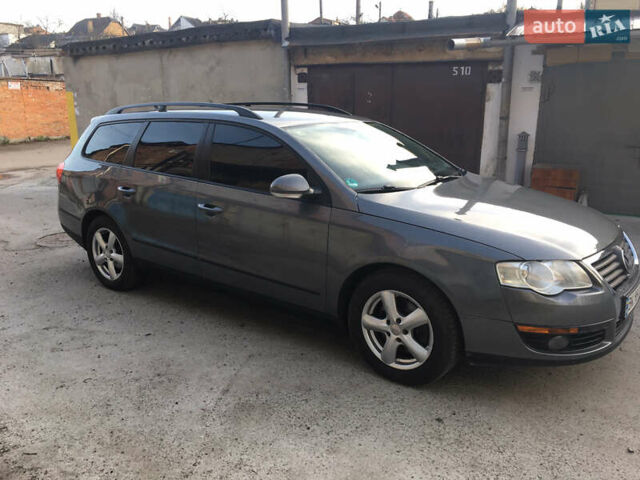 Серый Фольксваген Пассат, объемом двигателя 2 л и пробегом 284 тыс. км за 7000 $, фото 3 на Automoto.ua