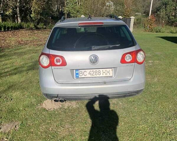 Серый Фольксваген Пассат, объемом двигателя 1.97 л и пробегом 272 тыс. км за 5500 $, фото 1 на Automoto.ua