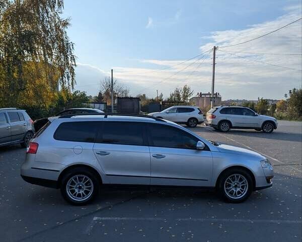 Фольксваген Пассат 2008 в Здолбунове на Automoto.ua Серый Фольксваген Пассат, объемом двигателя 2 л и пробегом 400 тыс. км за 5899 $, фото 2 на Automoto.ua