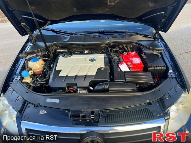 Серый Фольксваген Пассат, объемом двигателя 2 л и пробегом 217 тыс. км за 7200 $, фото 13 на Automoto.ua