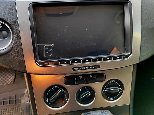 Сірий Фольксваген Пассат, об'ємом двигуна 2 л та пробігом 250 тис. км за 6300 $, фото 6 на Automoto.ua