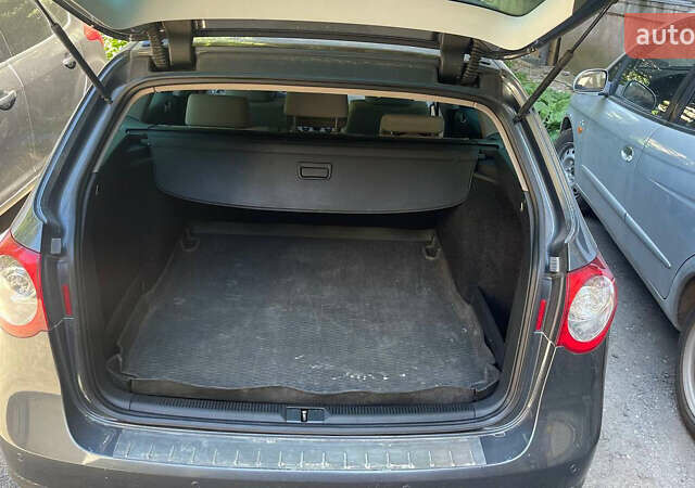 Сірий Фольксваген Пассат, об'ємом двигуна 2 л та пробігом 258 тис. км за 6000 $, фото 7 на Automoto.ua