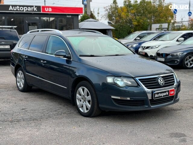 Серый Фольксваген Пассат, объемом двигателя 1.8 л и пробегом 292 тыс. км за 8740 $, фото 2 на Automoto.ua