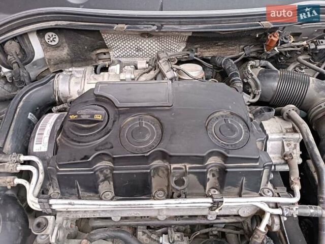 Сірий Фольксваген Пассат, об'ємом двигуна 1.9 л та пробігом 273 тис. км за 5999 $, фото 28 на Automoto.ua