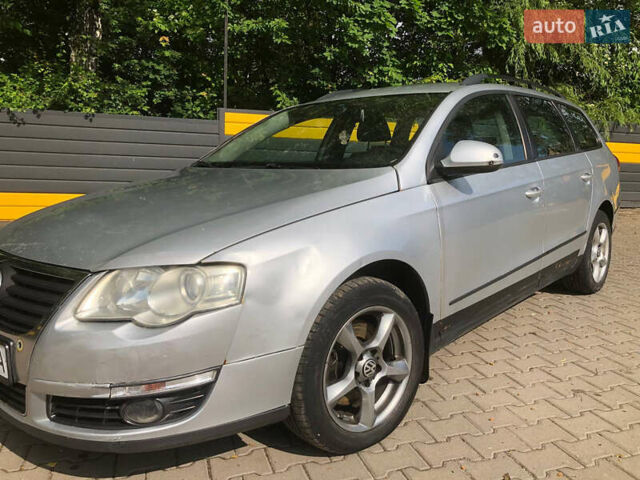 Сірий Фольксваген Пассат, об'ємом двигуна 1.97 л та пробігом 306 тис. км за 4600 $, фото 12 на Automoto.ua