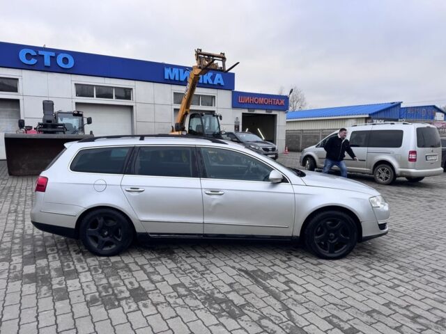 Серый Фольксваген Пассат, объемом двигателя 1.6 л и пробегом 261 тыс. км за 2299 $, фото 3 на Automoto.ua