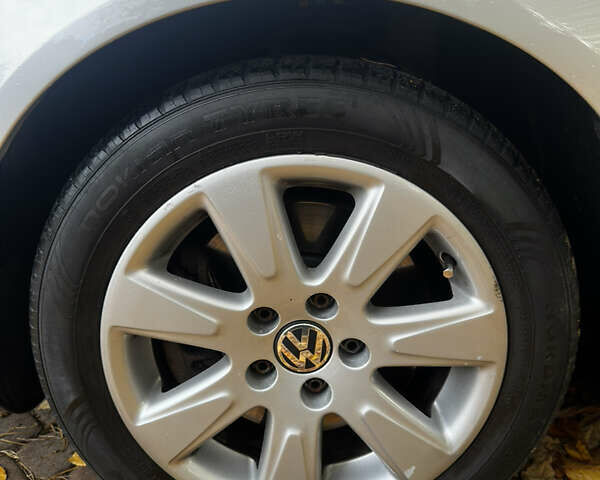 Серый Фольксваген Пассат, объемом двигателя 1.97 л и пробегом 330 тыс. км за 7499 $, фото 13 на Automoto.ua