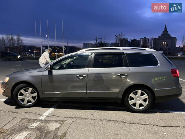 Серый Фольксваген Пассат, объемом двигателя 2 л и пробегом 430 тыс. км за 4999 $, фото 1 на Automoto.ua