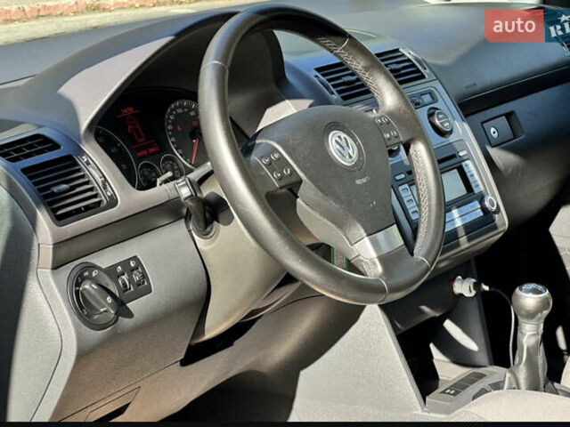 Сірий Фольксваген Пассат, об'ємом двигуна 1.8 л та пробігом 199 тис. км за 7500 $, фото 11 на Automoto.ua