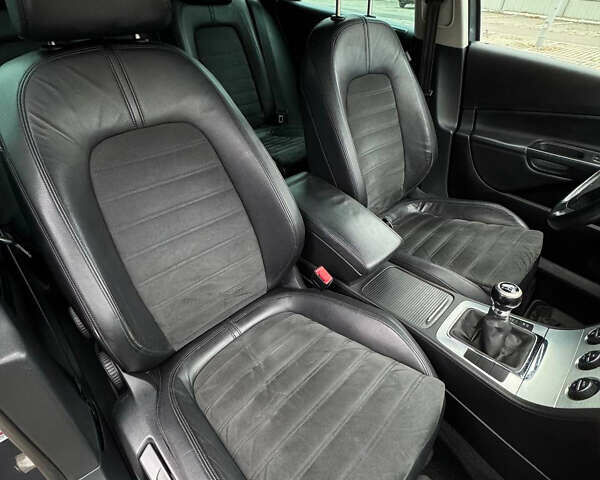 Серый Фольксваген Пассат, объемом двигателя 1.4 л и пробегом 177 тыс. км за 6450 $, фото 21 на Automoto.ua