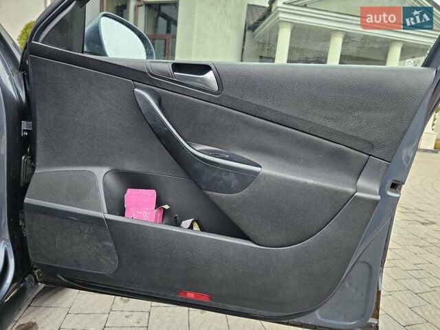 Серый Фольксваген Пассат, объемом двигателя 2 л и пробегом 302 тыс. км за 4650 $, фото 38 на Automoto.ua