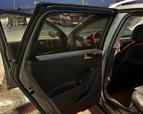 Серый Фольксваген Пассат, объемом двигателя 2 л и пробегом 430 тыс. км за 4999 $, фото 11 на Automoto.ua