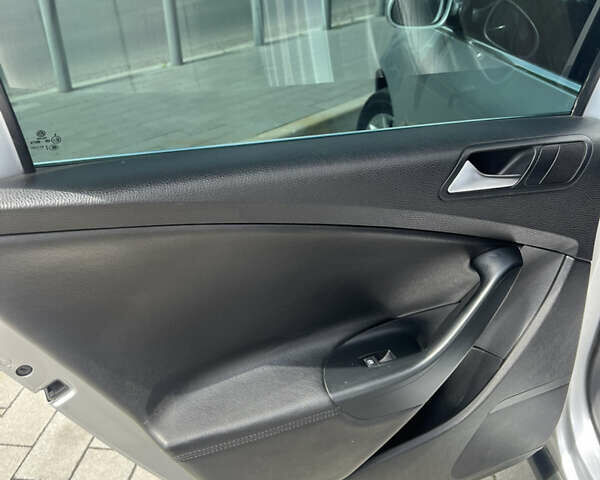 Сірий Фольксваген Пассат, об'ємом двигуна 1.97 л та пробігом 310 тис. км за 6700 $, фото 16 на Automoto.ua