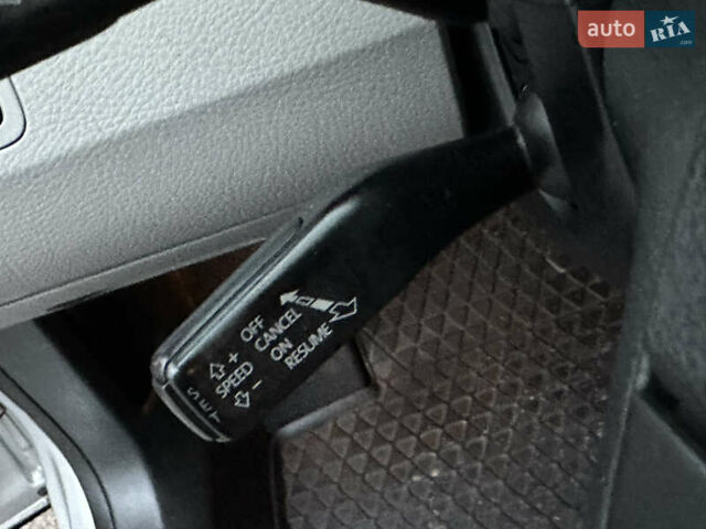 Серый Фольксваген Пассат, объемом двигателя 1.8 л и пробегом 227 тыс. км за 7450 $, фото 35 на Automoto.ua